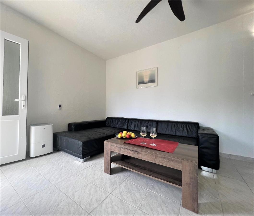 Apartments Melek Medulin Zewnętrze zdjęcie