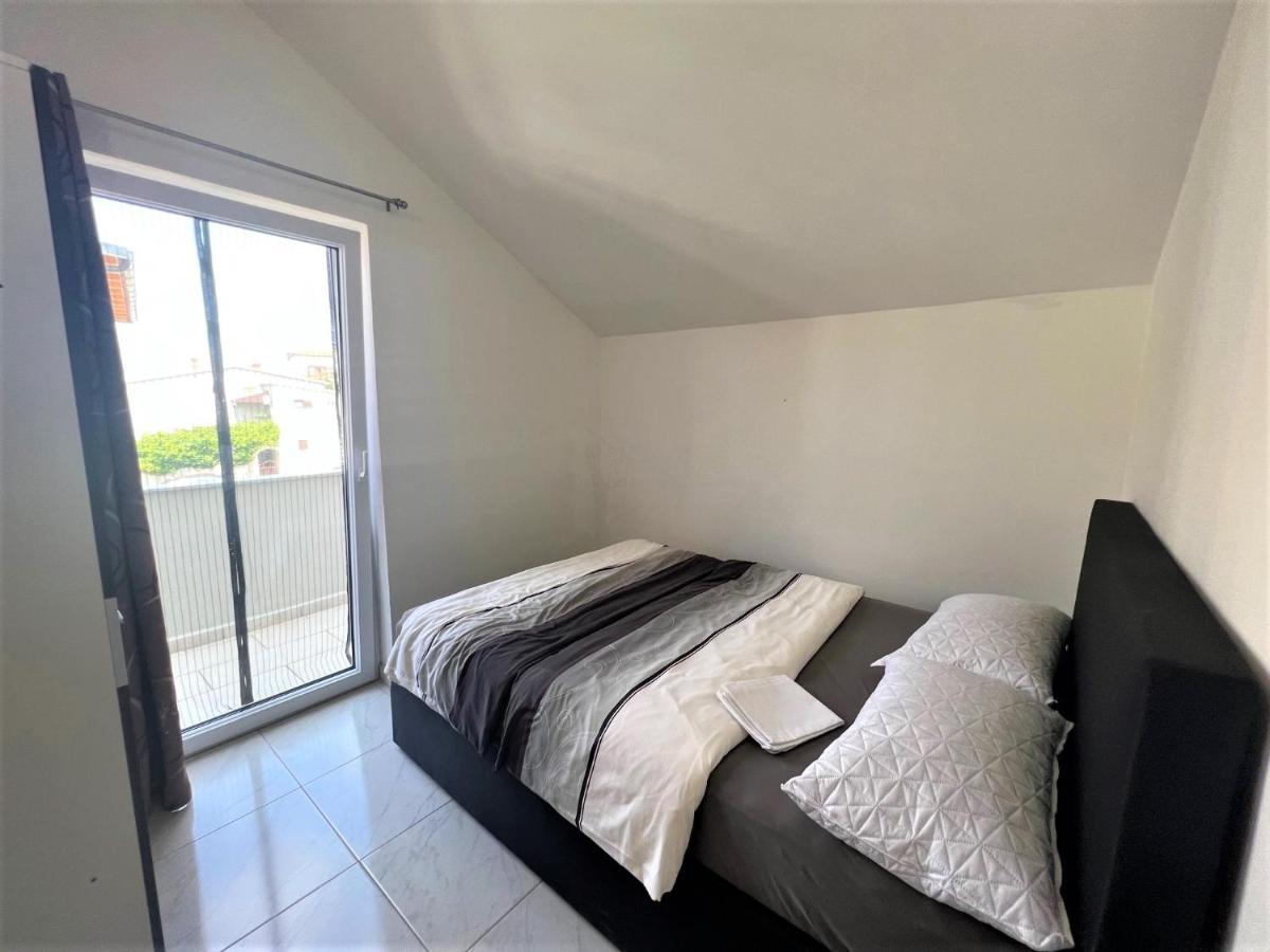 Apartments Melek Medulin Zewnętrze zdjęcie
